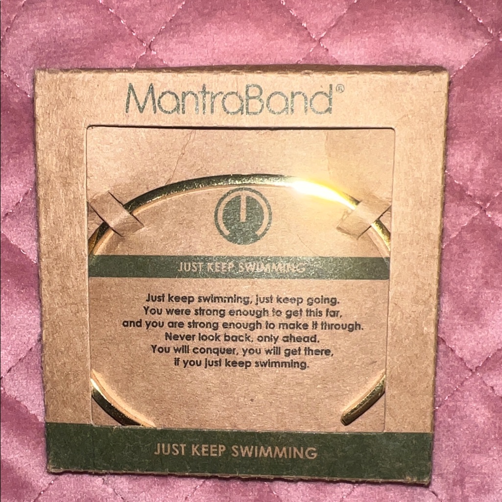 Mantraband Inspirational Gold Bracelet 20$